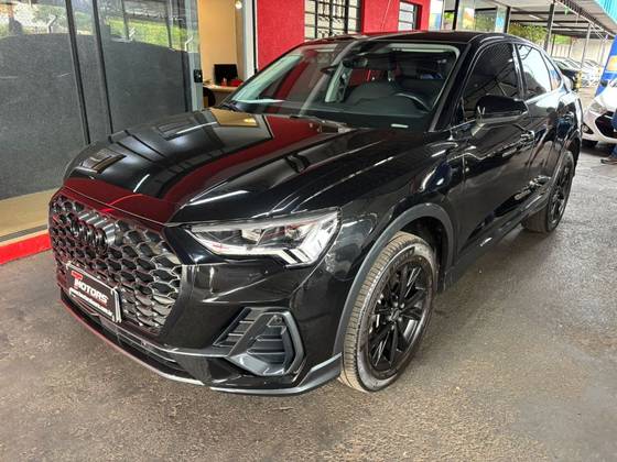 AUDI Q3 2.0 40 TFSI GASOLINA SPORTBACK PERFORMANCE BLACK QUATTRO TIPTRONIC AUDI Q3 2.0 40 TFSI GASOLINA SPORTBACK PERFORMANCE BLACK QUATTRO TIPTRONIC